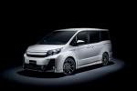 Toyota Noah GR Sport 2017 года